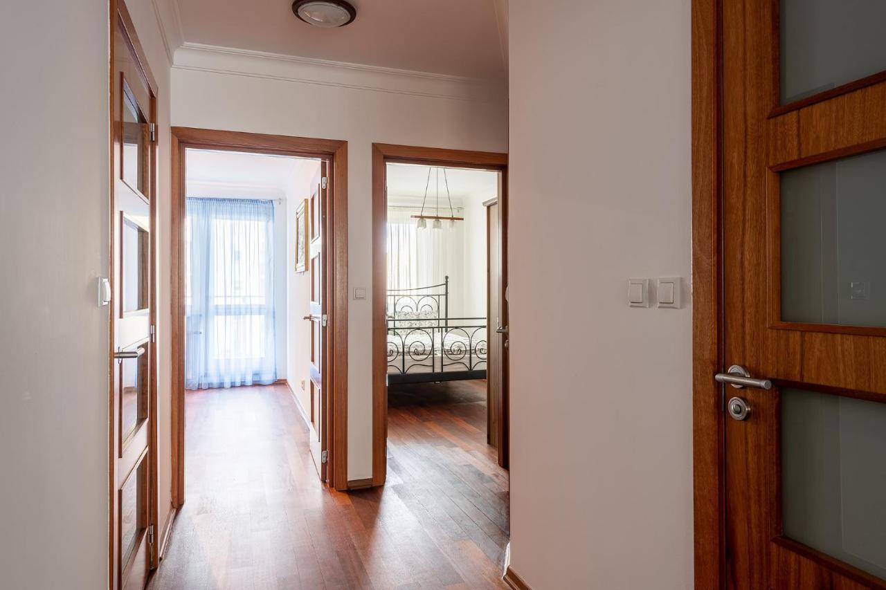 Bukowinska 12 Prywatne Mieszkanie 80M2 Z Dwiema Sypialniami I Balkonem 2X Bezplatne Miejsca Parkingowe Samodzielne Zameldowanie! Private Garage! Self Check-In System! Varsó Kültér fotó